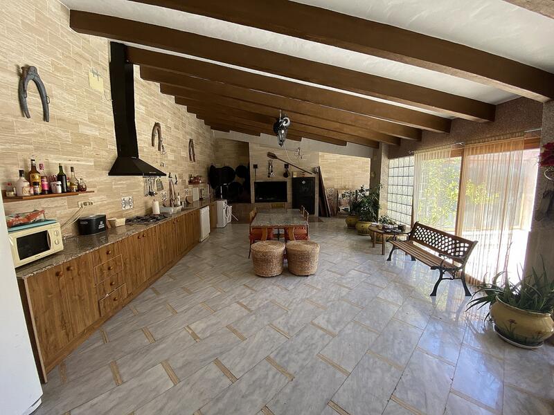 6 bedroom Commercial Property for sale