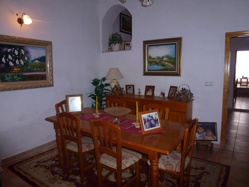 3 bedroom Townhouse for sale