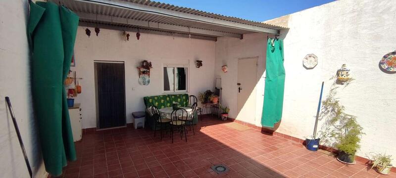 2 bedroom Country House for sale
