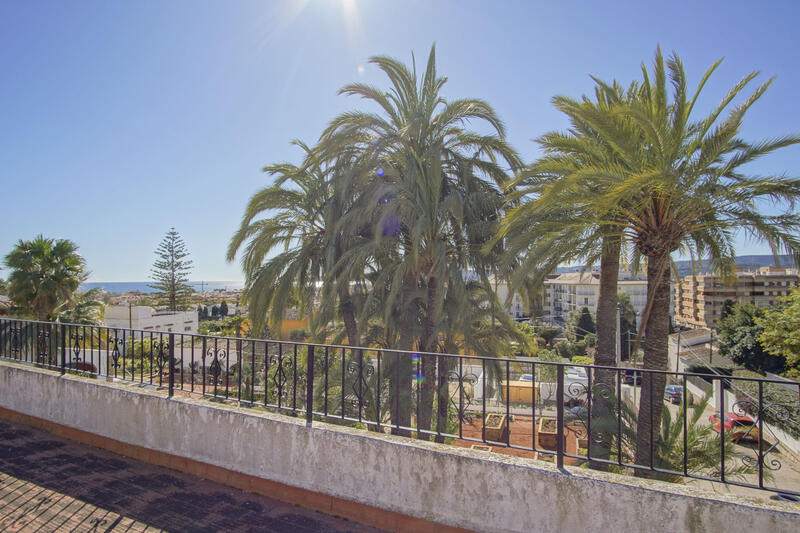 7 bedroom Villa for sale