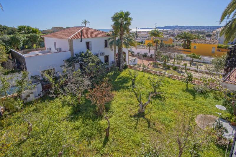 7 bedroom Villa for sale