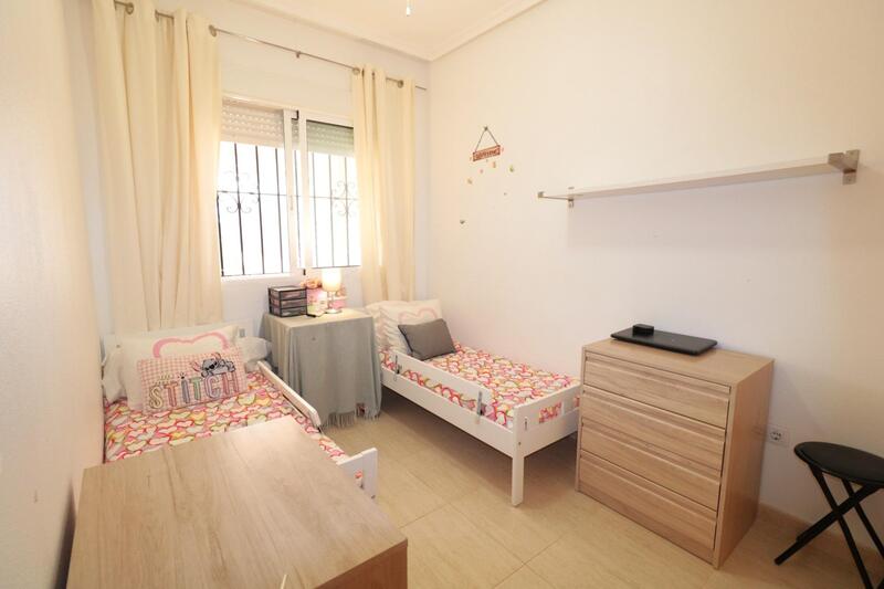 2 Schlafzimmer Villa zu verkaufen