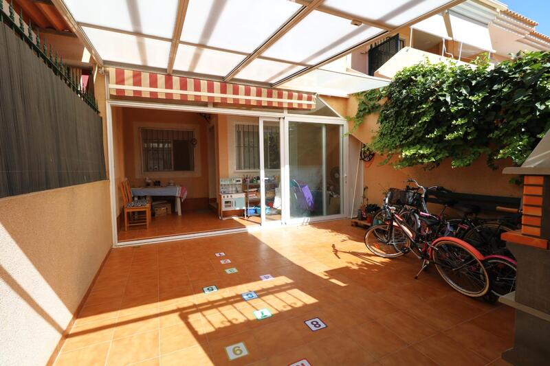 2 Schlafzimmer Villa zu verkaufen