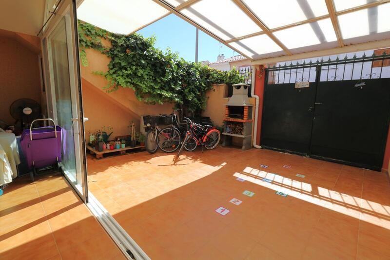 2 Schlafzimmer Villa zu verkaufen