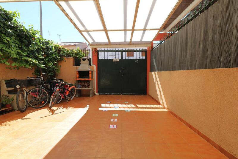 2 Schlafzimmer Villa zu verkaufen
