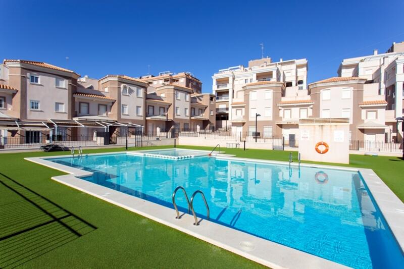 3 bedroom Apartment for sale
