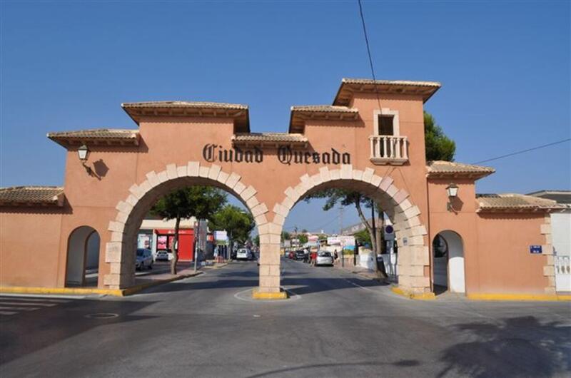 4 Cuarto Villa en venta
