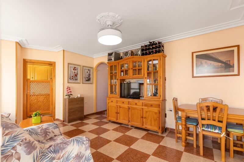 2 slaapkamer Appartement Te koop