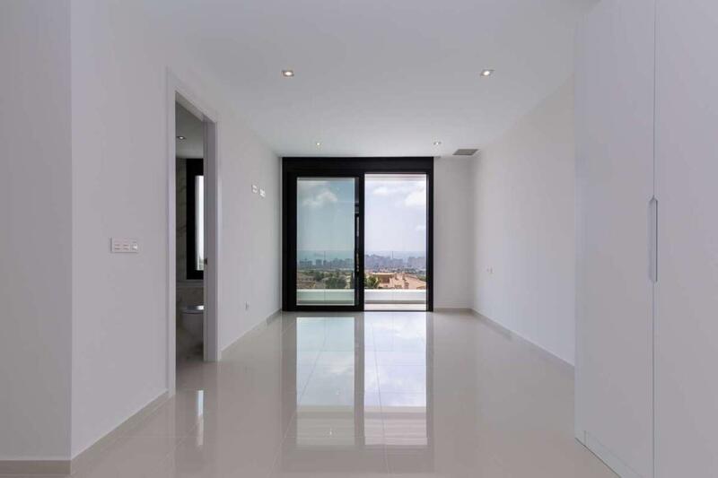 5 bedroom Villa for sale