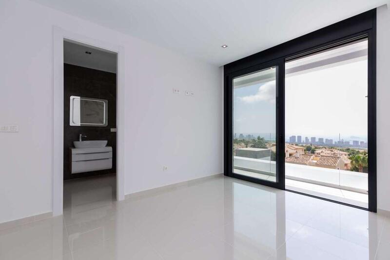 5 bedroom Villa for sale