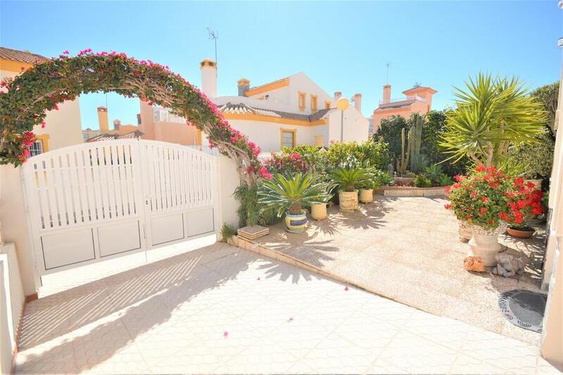 2 Cuarto Villa en venta