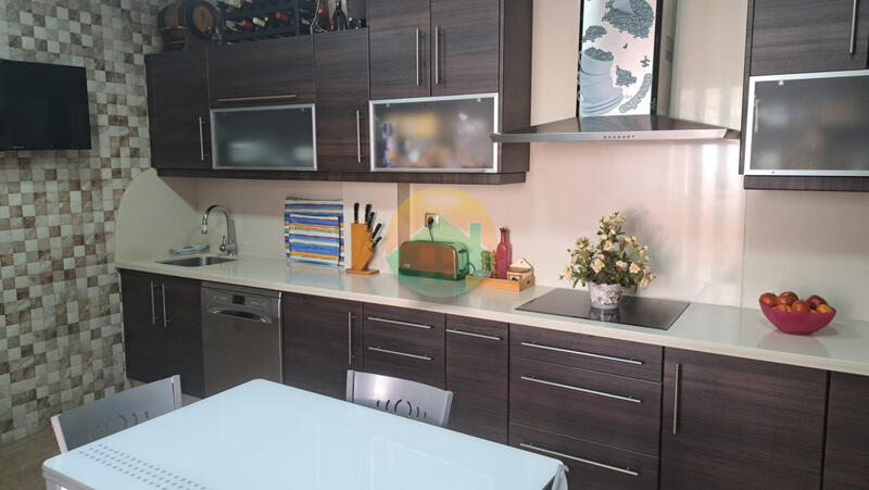 3 bedroom Townhouse for sale