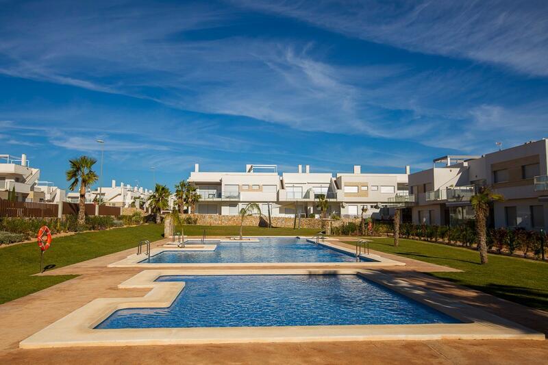 Lejlighed til salg i Los Montesinos, Alicante