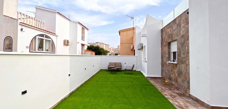 2 Cuarto Villa en venta