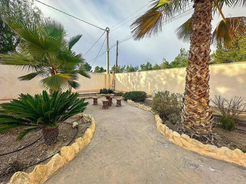 5 bedroom Villa for sale