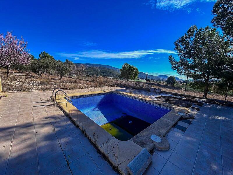 3 bedroom Country House for sale