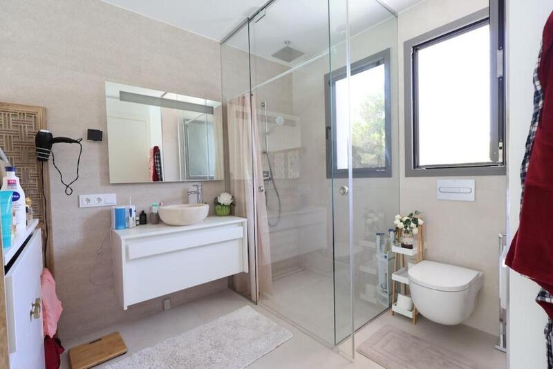 4 Cuarto Villa en venta
