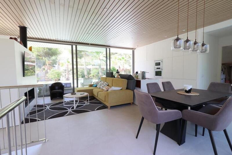 4 Cuarto Villa en venta
