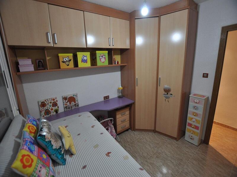 3 chambre Local Commercial à vendre