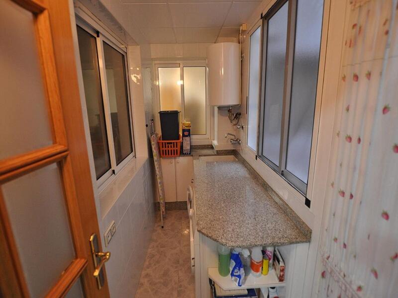 3 chambre Local Commercial à vendre