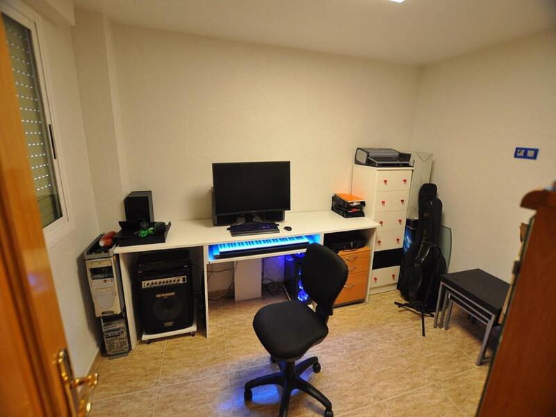 3 chambre Local Commercial à vendre