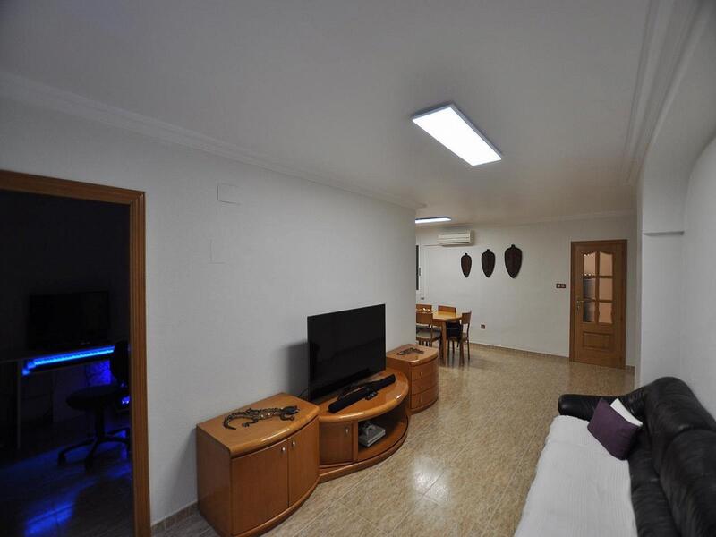3 chambre Local Commercial à vendre