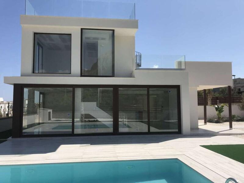 4 Cuarto Villa en venta