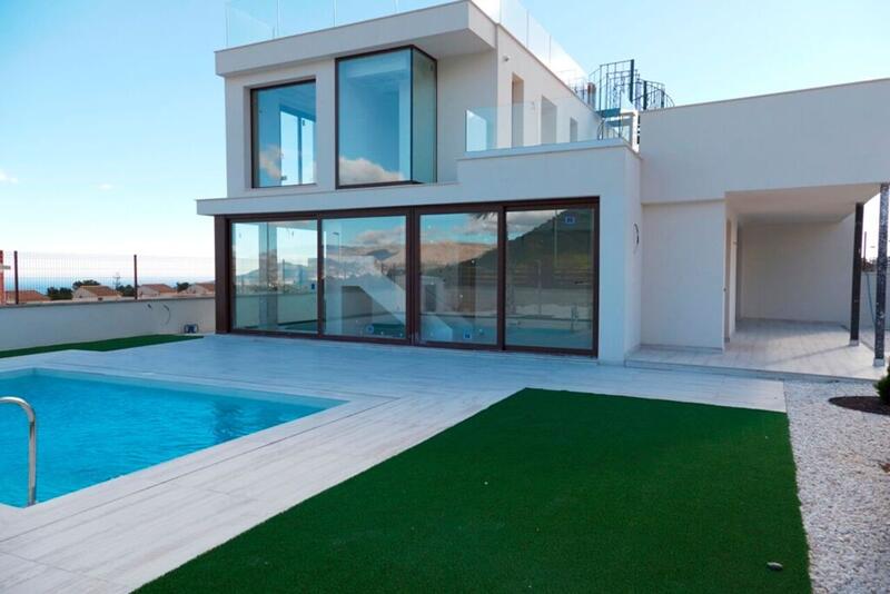 4 Cuarto Villa en venta