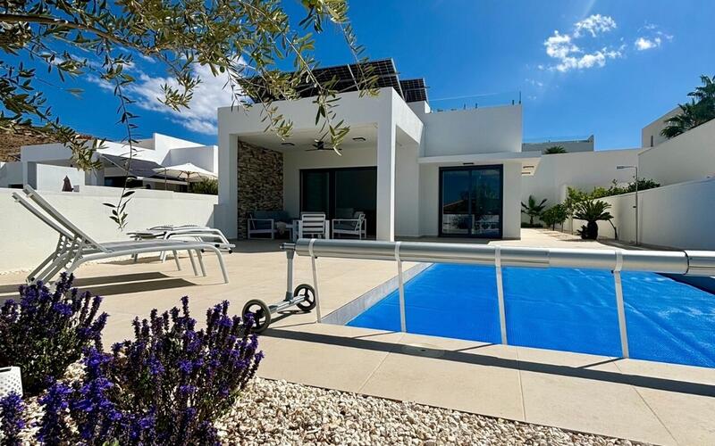 Villa zu verkaufen in Benijófar, Alicante