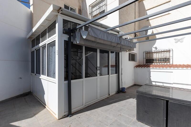 2 Cuarto Villa en venta