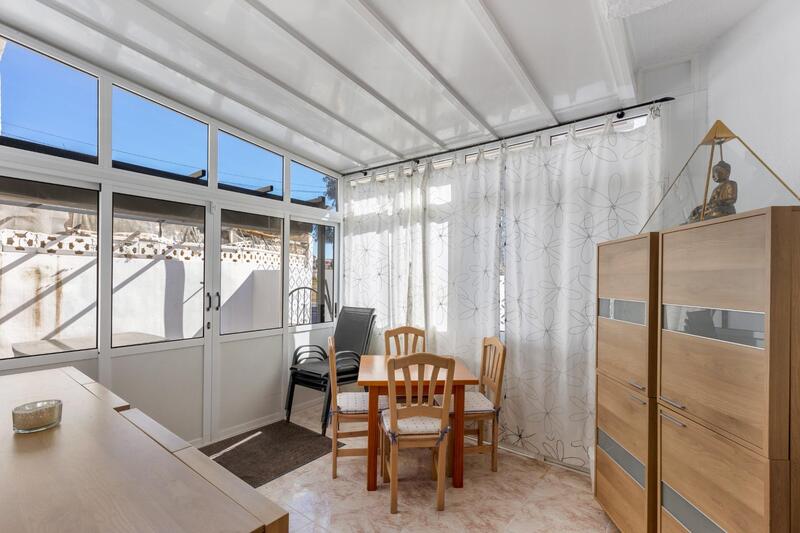 2 Cuarto Villa en venta