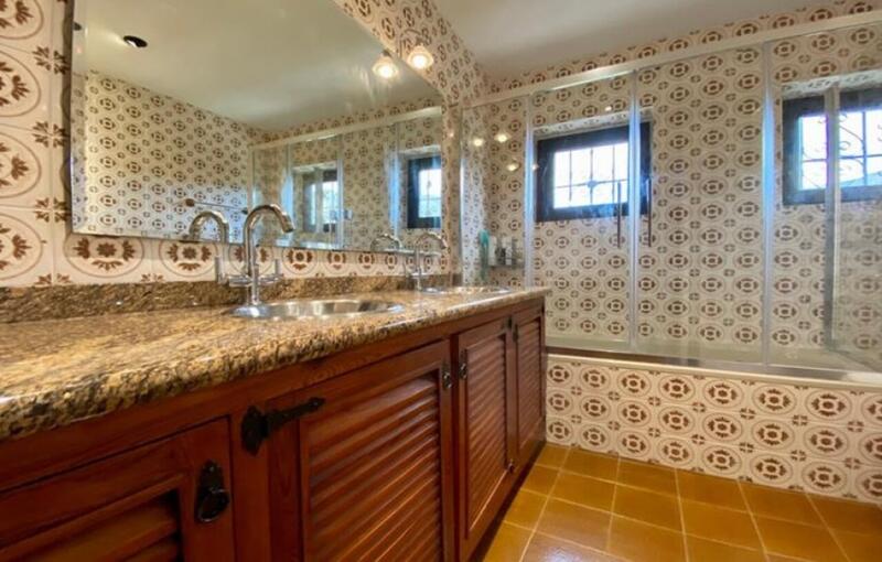 3 chambre Auberge à vendre