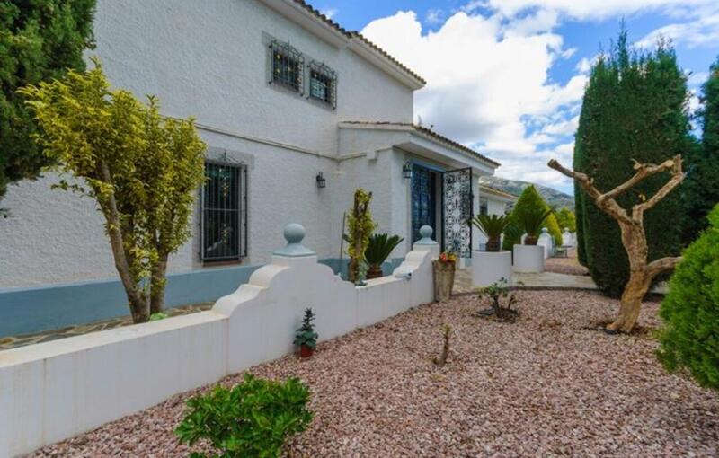3 chambre Auberge à vendre