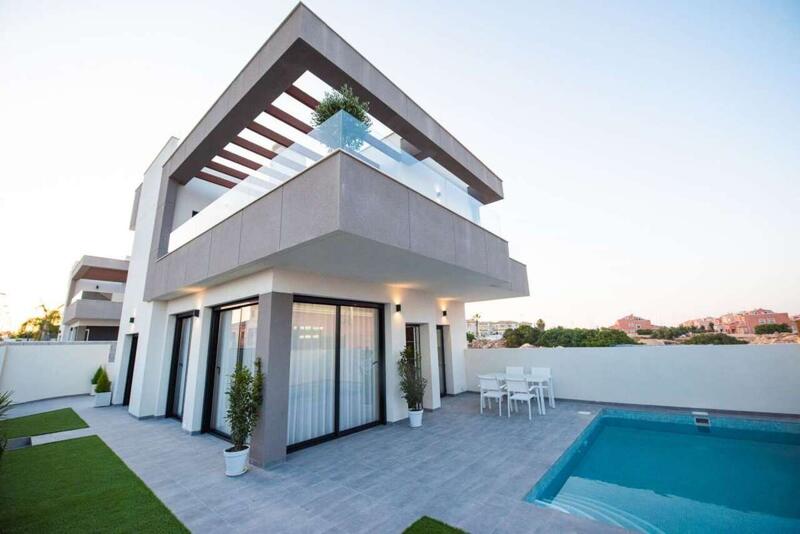 Villa for sale in La Herrada, Alicante