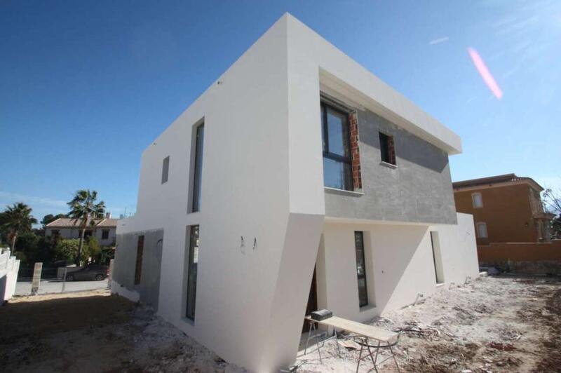 4 bedroom Villa for sale