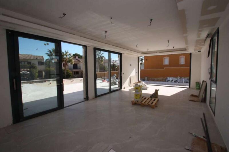 4 bedroom Villa for sale
