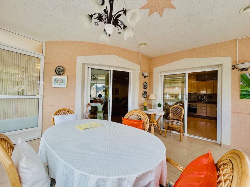 4 Cuarto Villa en venta