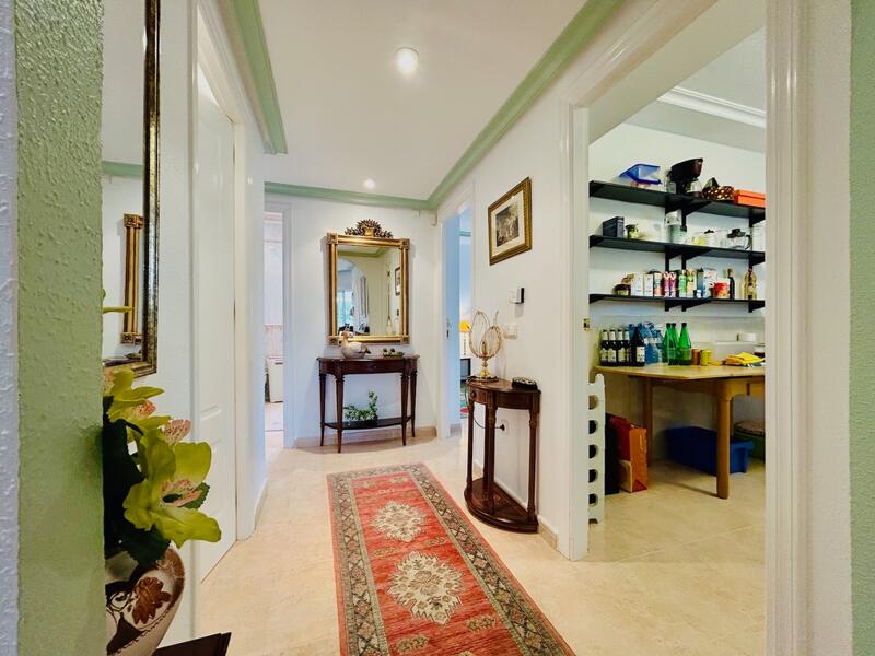 4 Cuarto Villa en venta