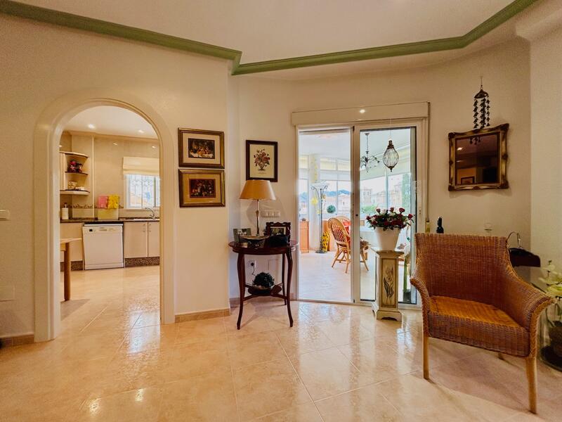 4 Cuarto Villa en venta