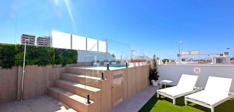Villa for sale in Pilar de la Horadada, Alicante