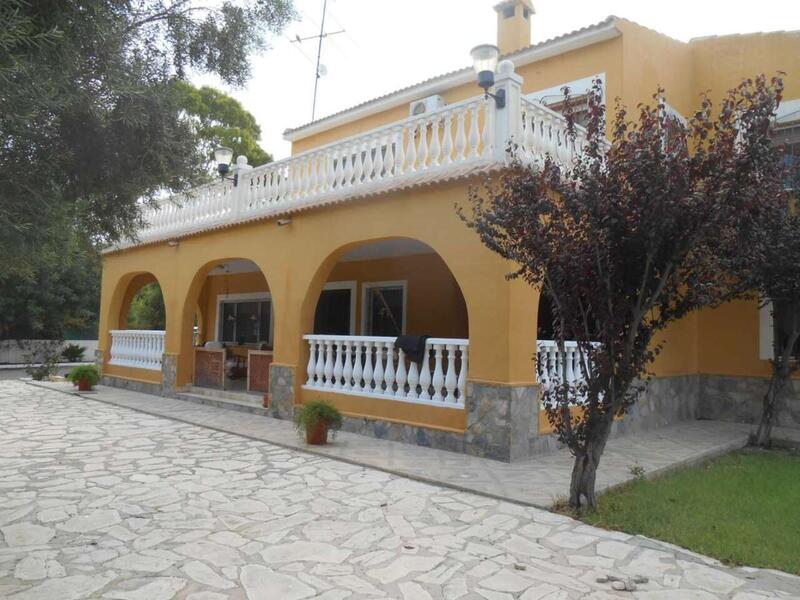 Villa for sale in Alacant/Alicante, Alicante