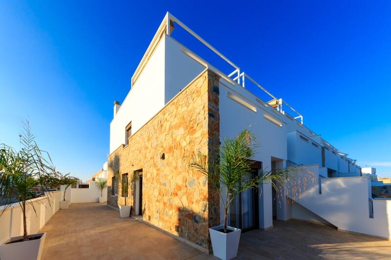 Villa Te koop in Torre de la Horadada, Alicante