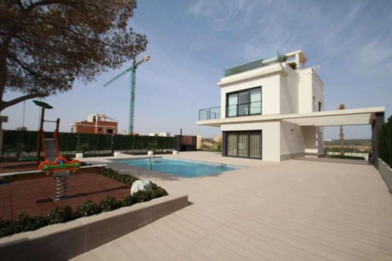 3 Cuarto Villa en venta