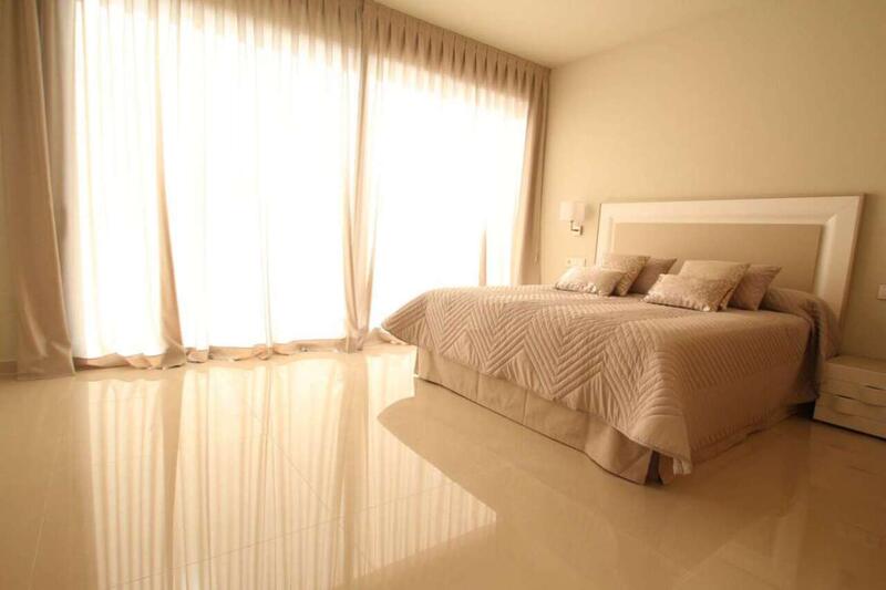 6 bedroom Villa for sale