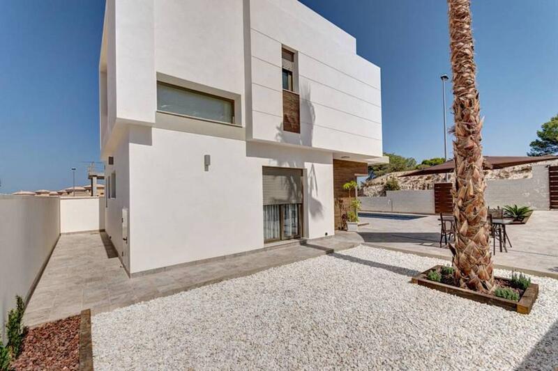 4 bedroom Villa for sale