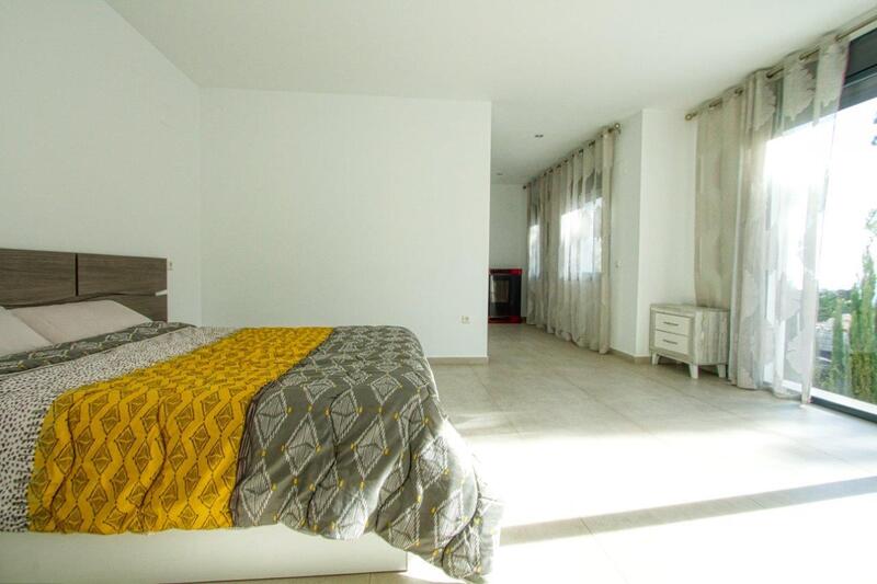 4 bedroom Villa for sale