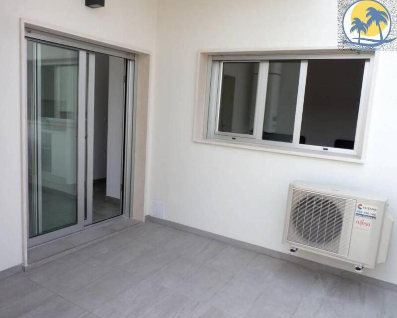 2 slaapkamer Appartement Te koop