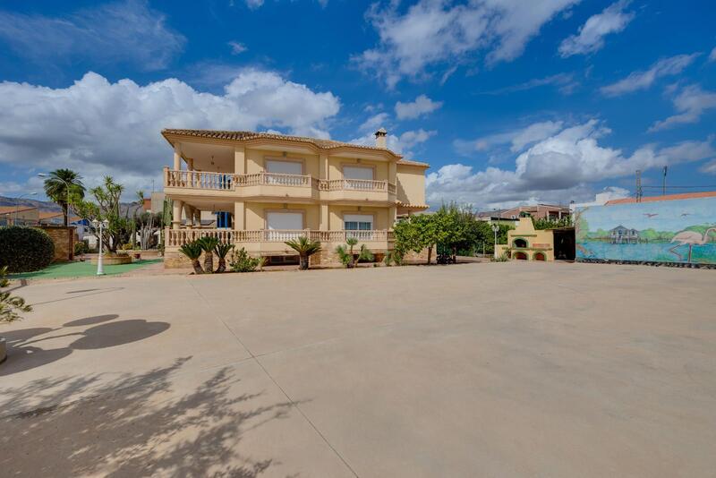 7 chambre Villa à vendre