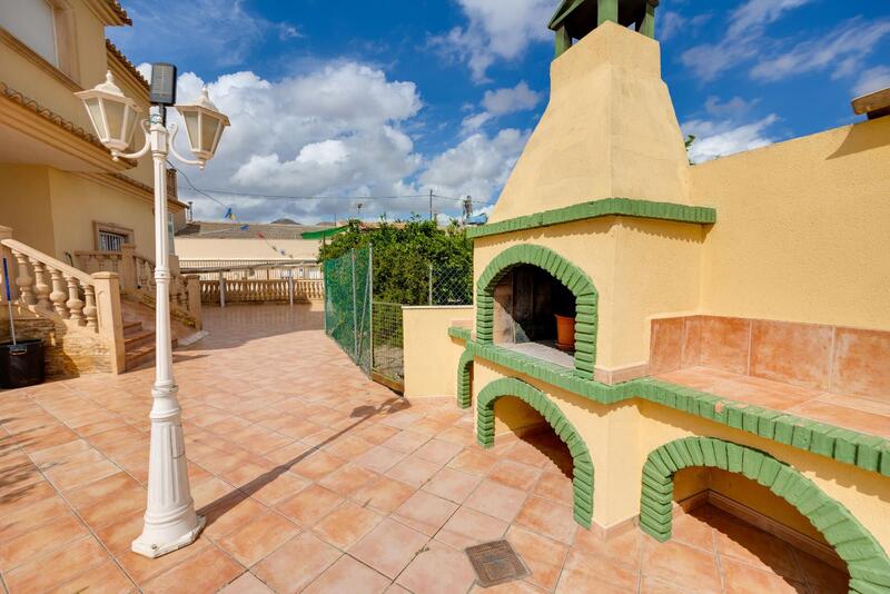 7 chambre Villa à vendre