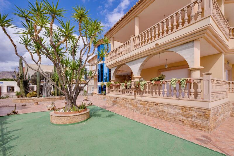 7 chambre Villa à vendre